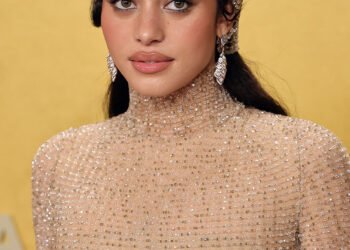 This Pretty Hat Trend Is What the Cool Girls Are Wearing