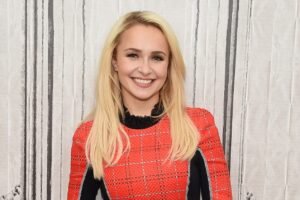 Nashvilles Charles Esten Speaks Out After Former Costar Hayden Panettieres Death
