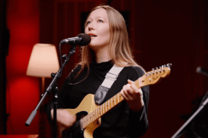 Watch Julia Jacklin Cover Sugar Rays Every Morning