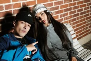 Argentine Rap Star Trueno Teams Up with Maria Becerra for Nostalgic 90s Video