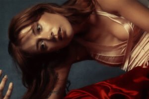 Grace Cummings on Bloodhorse!, Emotional Excess, and Her Filthy AI Bro-Country Experiment: Podcast