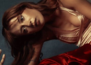 Grace Cummings on Bloodhorse!, Emotional Excess, and Her Filthy AI Bro-Country Experiment: Podcast