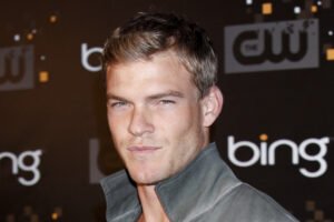 Why Reachers Alan Ritchson Wasnt In The Aquaman Pilot After Playing The Hero On Smallville – TVLine Why Reachers Alan Ritchson Wasnt In The Aquaman Pilot After Playing The Hero On Smallville – TVLine