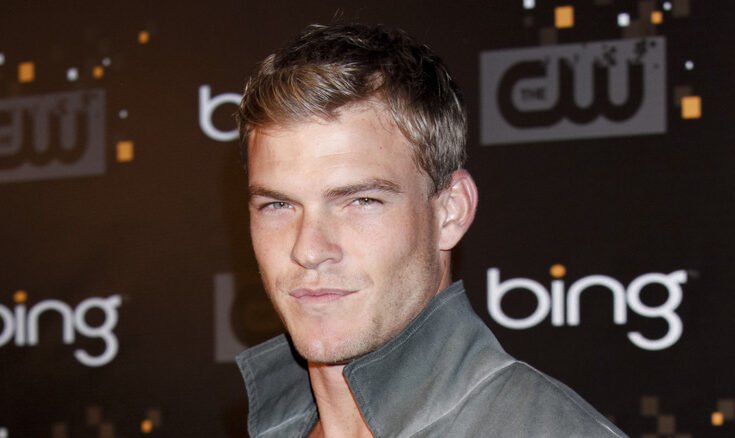 Why Reachers Alan Ritchson Wasnt In The Aquaman Pilot After Playing The Hero On Smallville – TVLine
