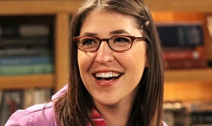 The Big Bang Theory Actors Mayim Bialik Is Still Close To Years After The Show Ended – TVLine