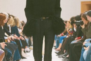 Instead of Ballet Flats, This Is the Flat Shoe Trend Everyone Will Style With Jeans This Fall
