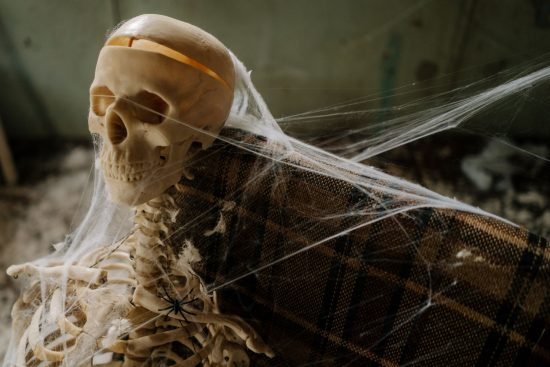 From wilds to clusters, pokie games can mirror horror movies