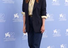 Its True—Julia Roberts Has Followed These Fashion Trends Since the 90s