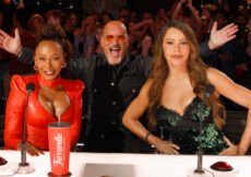 AGT Live Blog: Who Will Get Sofia Vergaras Golden Buzzer on Final Night of Quarterfinals?