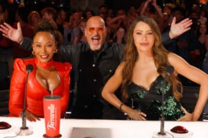 AGT Live Blog: Who Will Get Sofia Vergaras Golden Buzzer on Final Night of Quarterfinals?