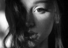 Ariana Grandes Hate That I Made You Love Me Hits No. 1 on Pop Airplay Chart
