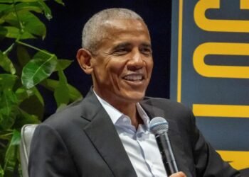 Barack Obama and Josh Turek Hit the Court for Iowas Push for Change