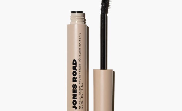 I Think Ive Just Discovered the Best Everyday Mascara for Short Lashes